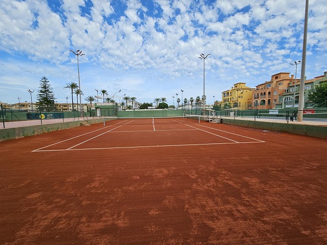 Renovación pistas 2 y 3 de tenis